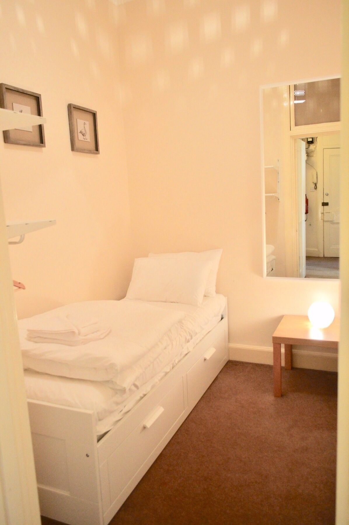 3 Bedroom Bruntsfield Flat *